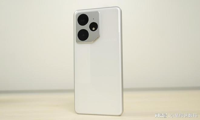 机抗跌耐摔支持IP68防水用五年无压力尊龙AG网站2025“超耐用”的4款手(图2)