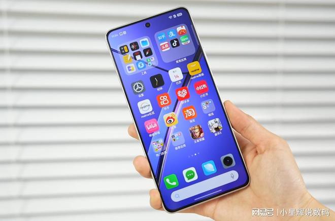 机抗跌耐摔支持IP68防水用五年无压力尊龙AG网站2025“超耐用”的4款手(图8)