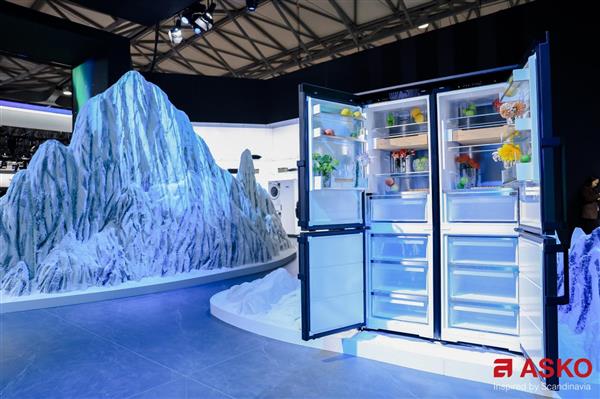 KO闪耀AWE2025 演绎质感生活新范式尊龙凯时ag旗舰厅网站百年奢品家电 AS(图5)