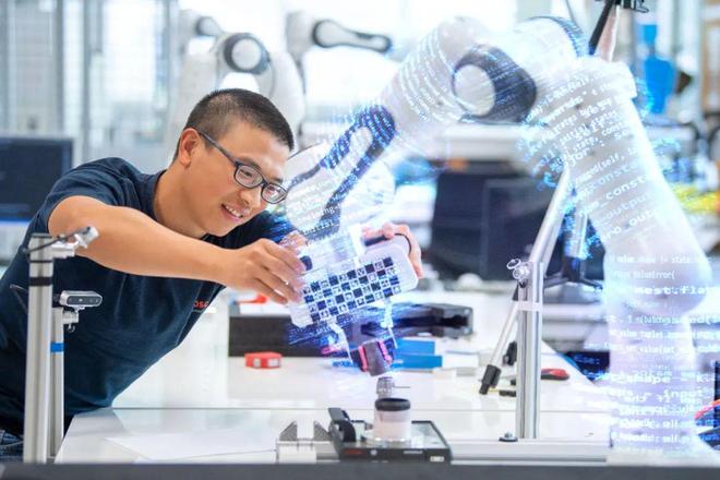 未来——博世2025全球技术日凯时尊龙人生就是博过去、现在与(图3)