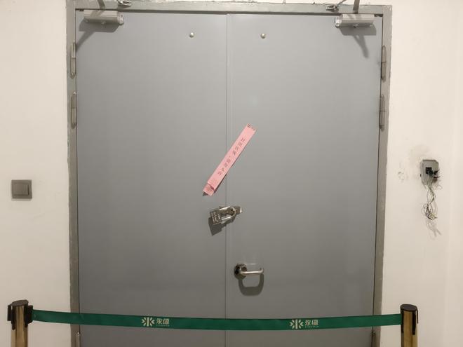 者无法提款客服电话关机公司楼层货梯通道已被封尊龙凯时新版APP首页迷失的永坤黄金：投资(图6)