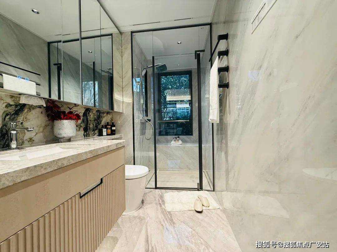 售楼中心电线年楼盘→首页网站→楼盘测评→中心电线小时热线电话尊龙凯时新版APP首页中建中环铂樾售楼处电话→中建中环铂樾(图18)