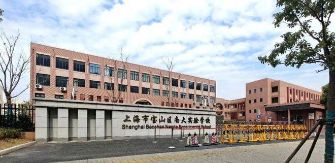 中心 - 环境户型价格地址楼盘详情配套电话交房时间配套电话交房时间尊龙凯时人生就是搏平台中环铂樾(售楼处) 首页 - 中环铂樾销售(图15)